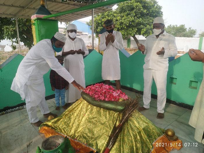 సాదాసీదాగా రంజాన్‌ పండుగ