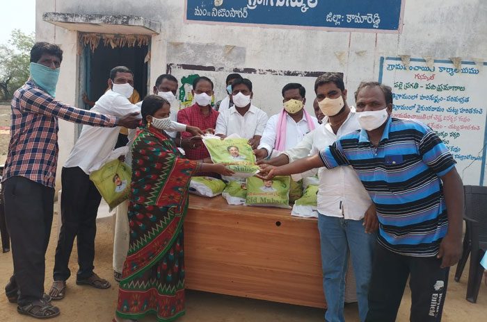 అన్నివర్గాల అభ్యున్నతికి సీఎం కేసీఆర్‌ కృషి