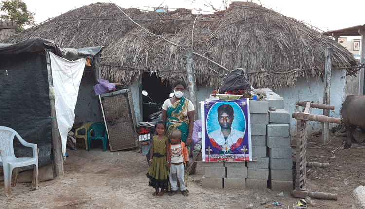 పెద్దదిక్కును కబలించిన కరోనా