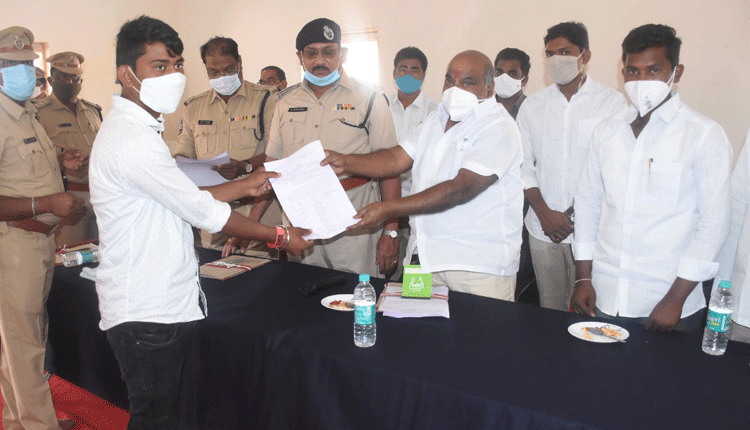 ఆయిల్‌ పామ్‌తో అధిక లాభాలు..