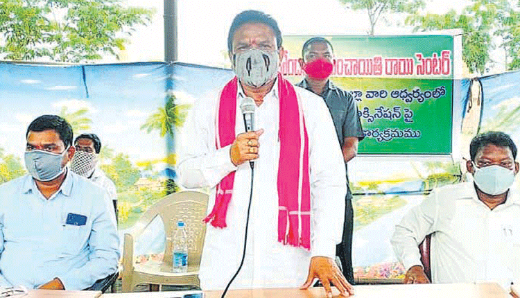 ప్రతి ఒక్కరూ టీకా తీసుకోవాలి