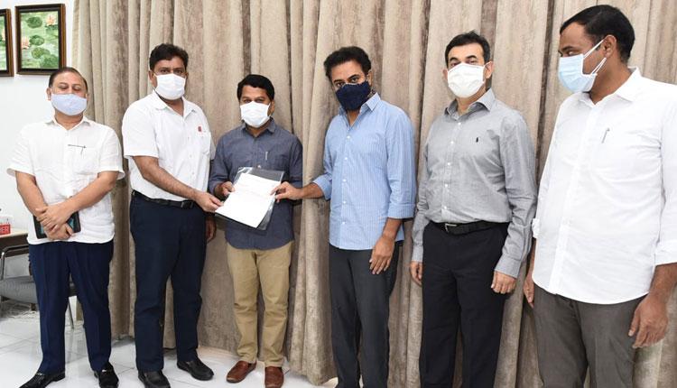 రాష్ర్ట ప్రభుత్వానికి టీఎస్ఐఐసీ రూ. కోటి 19 లక్షల విరాళం