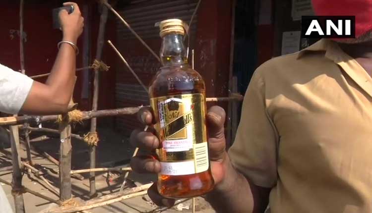 క‌రోనా ఎఫెక్ట్: మ‌ధ్యాహ్నం 12 గంట‌ల వ‌ర‌కే మ‌ద్యం షాపులు