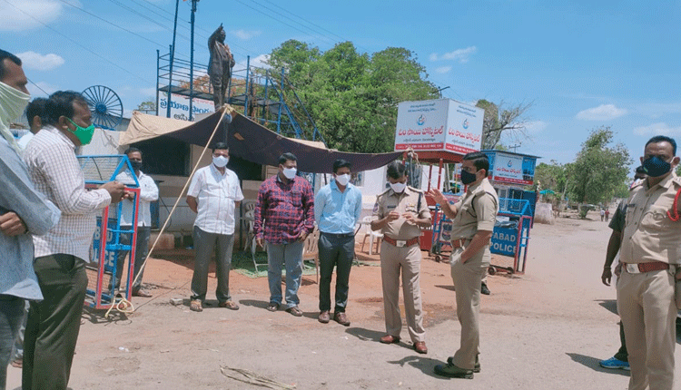 జూబ్లీ మార్కెట్‌లో కూరగాయలు విక్రయించాలి