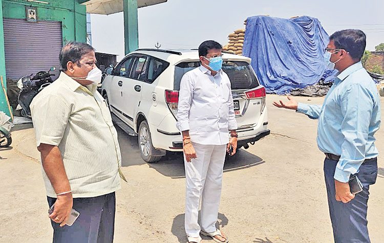 ధాన్యాన్ని వెంటనే ఖాళీ చేయించాలి