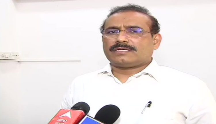 ఆక్సిజన్‌ స‌ర‌ఫ‌రాను కేంద్రం నిలిపివేయ‌డం స‌రికాదు: మహారాష్ట్ర ఆరోగ్య మంత్రి