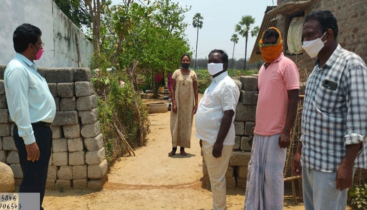 కరోనా బాధితులకు అండగా నిలువాలి