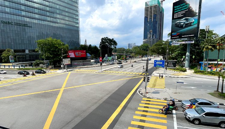 కరోనా థర్డ్‌ వేవ్‌ ఎఫెక్ట్‌.. మలేషియాలో జూన్‌ 7 వరకు లాక్‌డౌన్‌