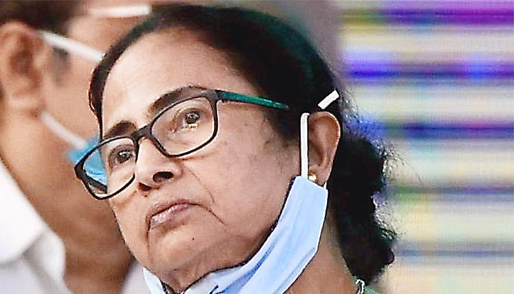 పశ్చిమ బెంగాల్‌ సీఎం ఇంట విషాదం