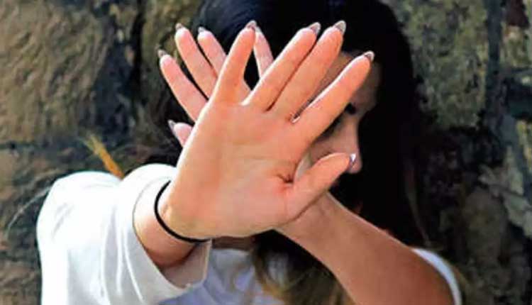 న‌లుగురు ఆడపిల్ల‌లనే క‌న్న‌ద‌ని మ‌హిళ‌ను చంపేసిన అత్తింటివాళ్లు..!