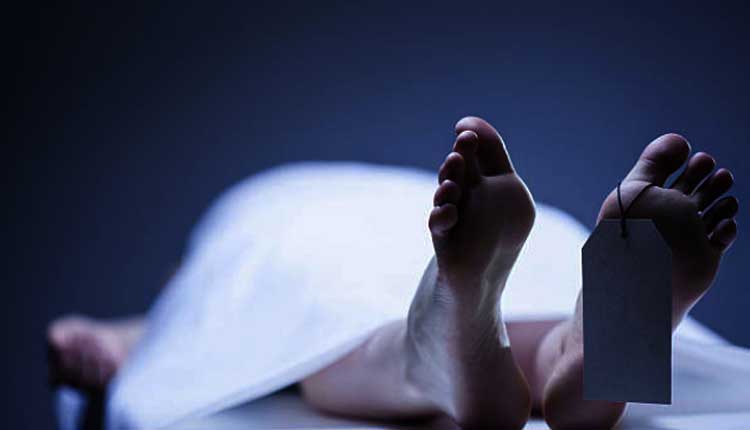 భార్య‌ను పొడిచి చంపి మాన‌సిక రోగి ఆత్మ‌హ‌త్య‌