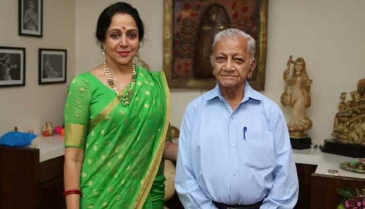 క‌రోనా వైర‌స్ సోకి హేమమాలిని సెక్రెట‌రీ మృతి