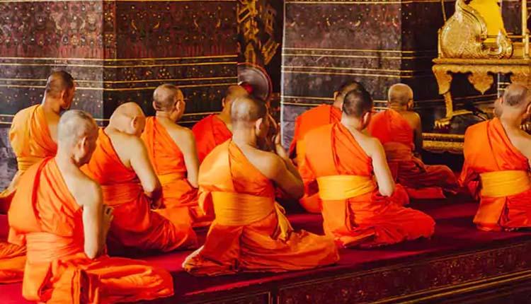 వంద మంది బౌద్ధ సన్యాసులకు కరోనా పాజిటివ్‌
