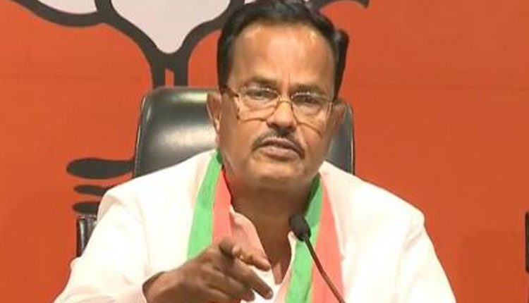 ఈట‌ల భూక‌బ్జాల‌పై మోత్కుప‌ల్లి సంచ‌ల‌న వ్యాఖ్య‌లు