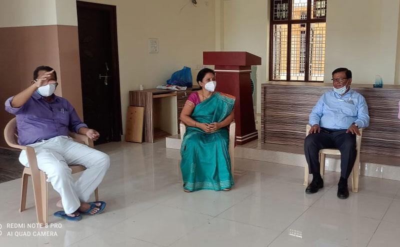 చిన్నతరహా పరిశ్రమలను ఆదుకోవాలి