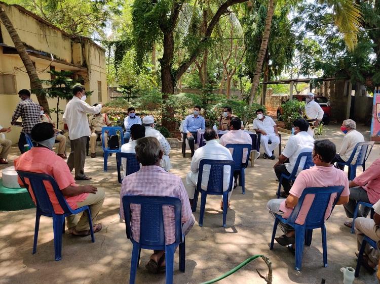 కొవిడ్‌ నిబంధనలు పక్కాగా పాటించాలి