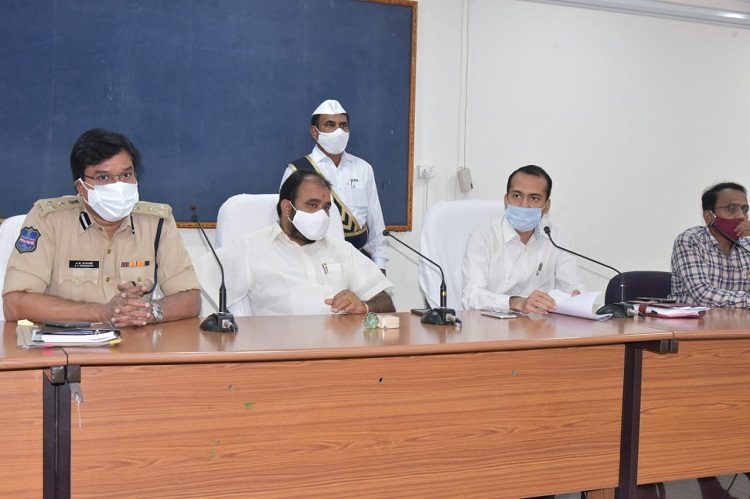 విపత్కర పరిస్థితుల్లో మానవీయత అవసరం