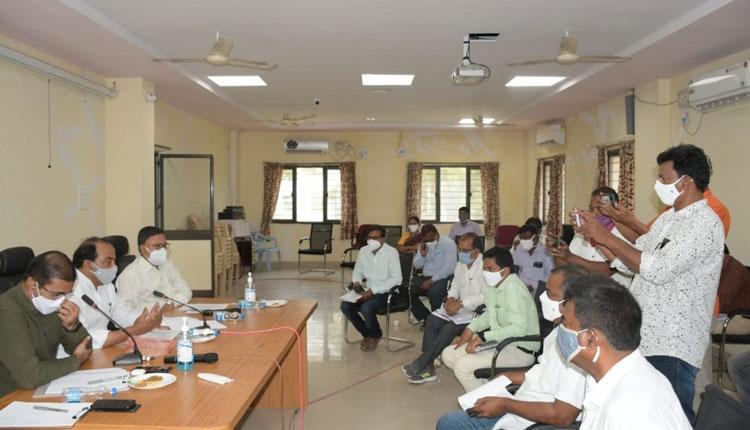 ధాన్యం కొనుగోళ్లు పూర్తి చేయాలి