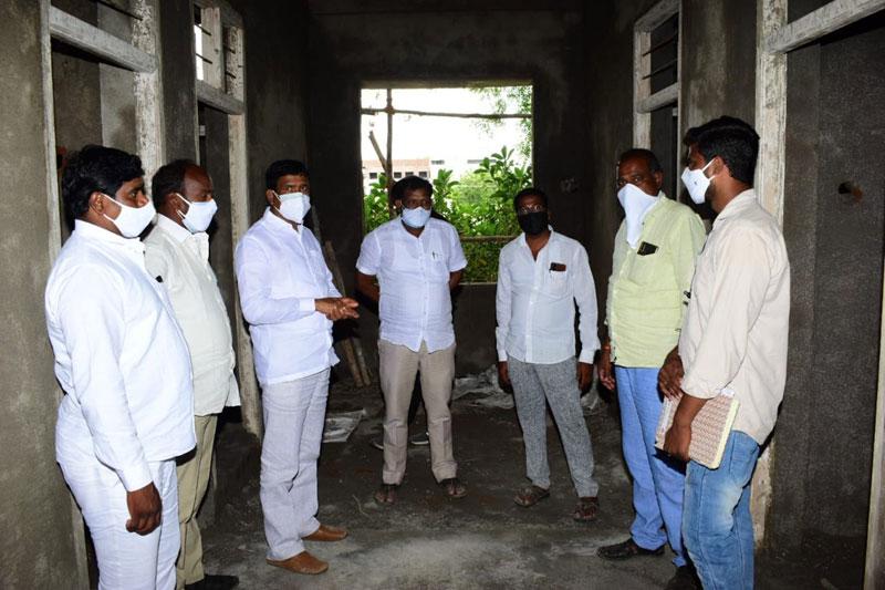 రైతులను ఇబ్బంది పెడితే సహించేది లేదు