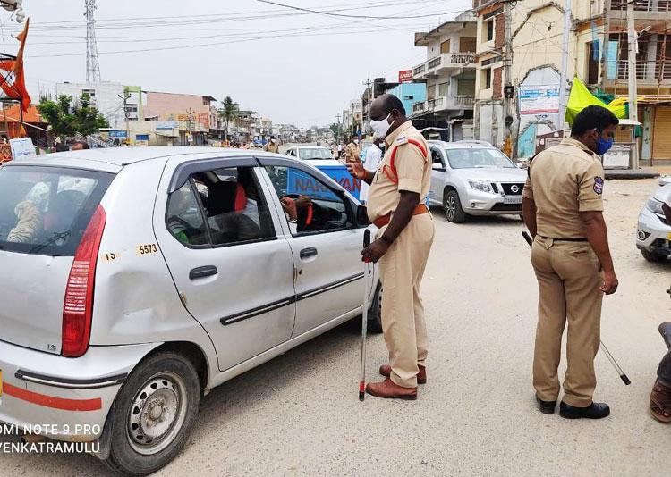 పకడ్బందీగా లాక్‌డౌన్‌