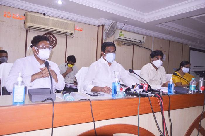 బాధితులకు భరోసా ముఖ్యం!