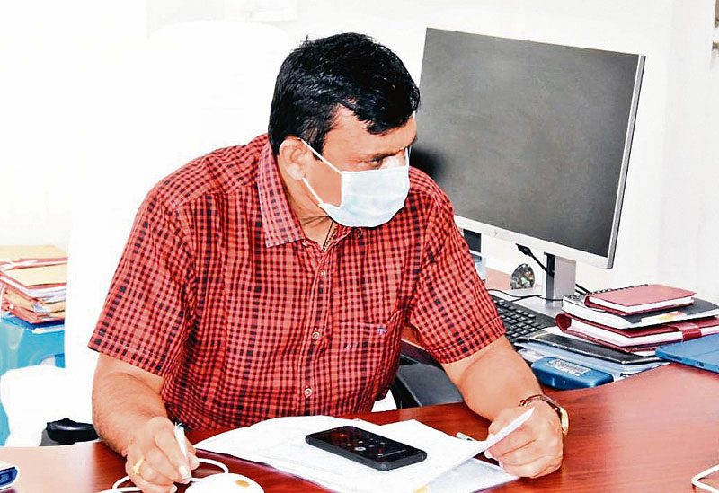 ప్రతి ఇంటినీ సర్వే చేయాలి