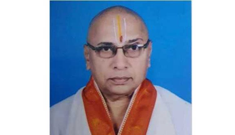 తిరుమల శ్రీవారి ఆలయంలో విషాదం.. కరోనాతో ప్రధాన అర్చకులు మృతి