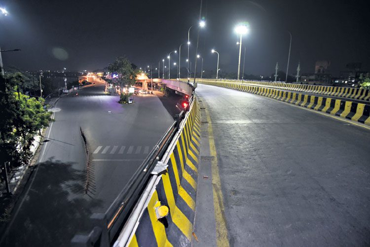 8 వరకు నైట్‌ కర్ఫ్యూ