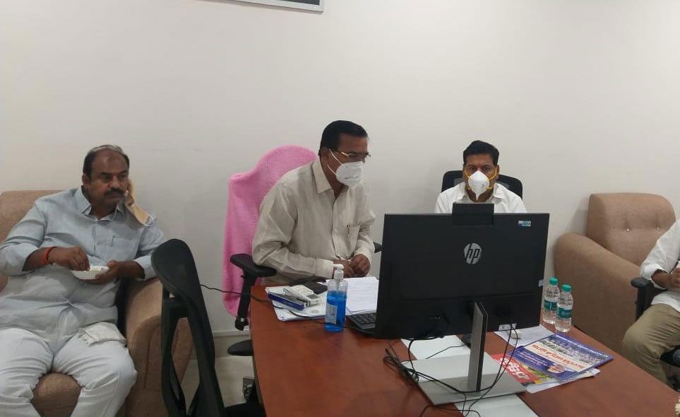 ధాన్యం ర‌వాణాలో జాప్యం వ‌ద్దు : మంత్రి నిరంజ‌న్ రెడ్డి