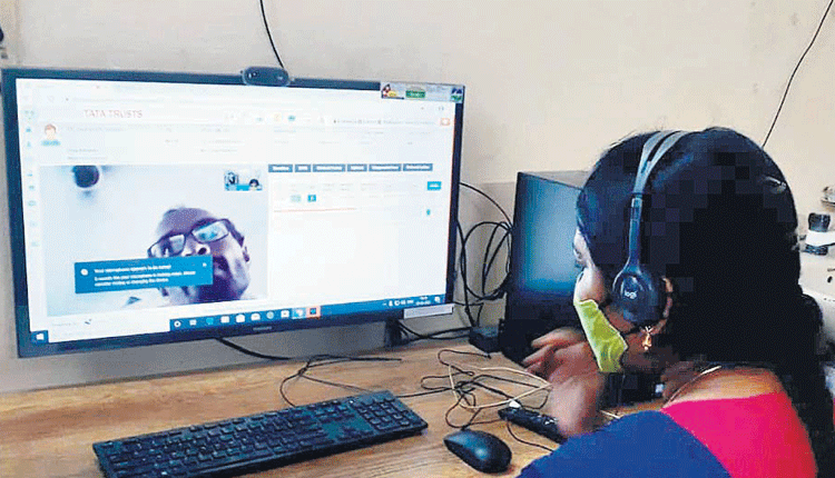 కరోనా వేళ టెలీ మెడిసిన్‌ వైద్యం