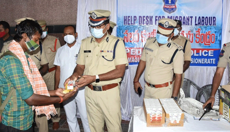 పకడ్బందీగా లాక్‌డౌన్‌ అమలు