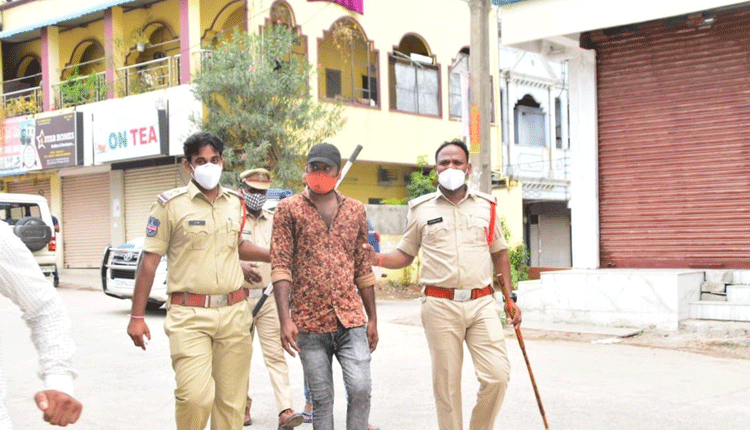 బయట తిరిగితే ఐసొలేషన్‌కే