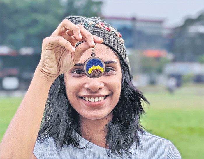 త్రెడ్‌ వర్క్‌తో కొత్తగా..