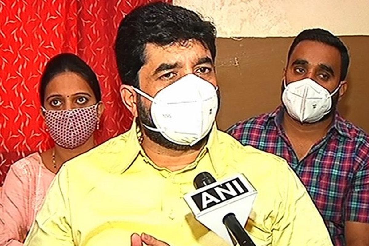 వ్యాక్సిన్ల కొరత : పుణే నగరవ్యాప్తంగా  పంపిణీ కేంద్రాల మూసివేత