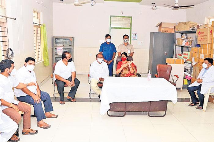 కరోనా కట్టడికి పకడ్బందీ చర్యలు