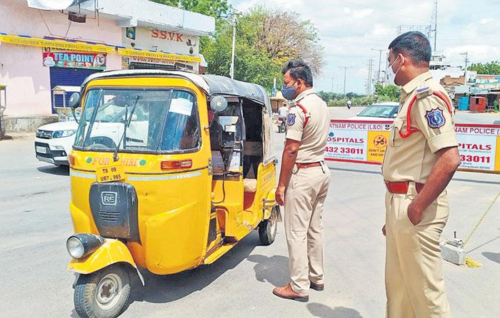 కరోనా కట్టడికి లాక్‌డౌన్‌ కఠినం