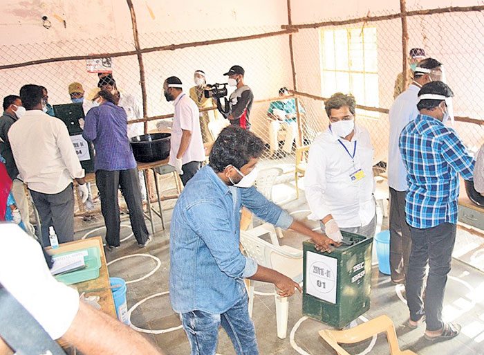 కాంగ్రెస్‌ కంచుకోటలో టీఆర్‌ఎస్‌ పాగా