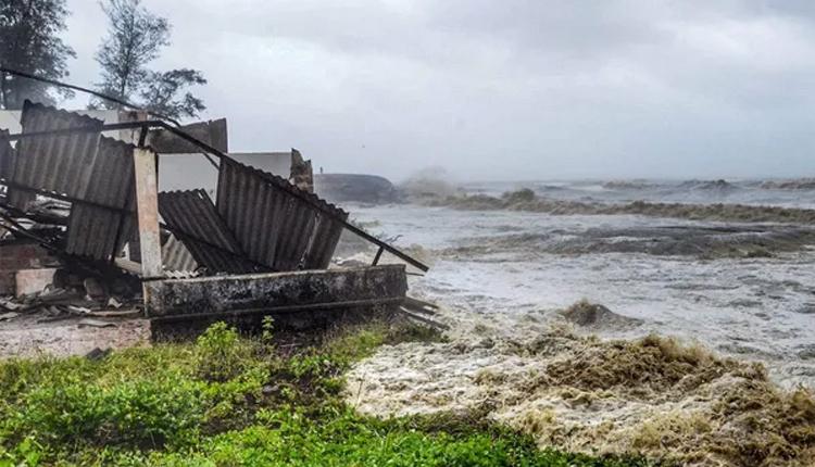 కర్ణాటకలో ‘తౌక్టే’ బీభత్సం.. నలుగురు మృతి