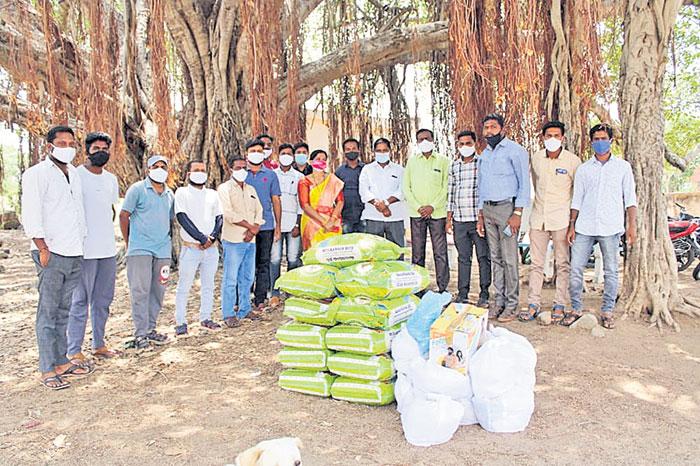 ఆపదవేళ అమృతహస్తాలు
