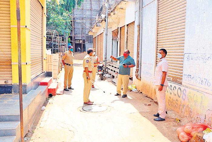 పటిష్టంగా లాక్‌డౌన్‌