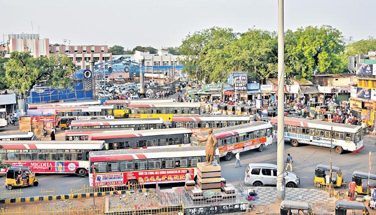 800 బస్సులు..  ఒకే ట్రిప్పు