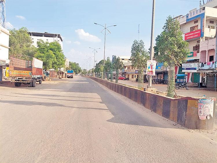 కొనసాగుతున్న లాక్‌డౌన్‌