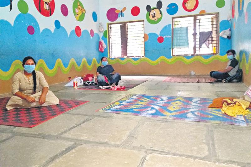 అక్కున చేర్చి..కష్టం తీర్చి..