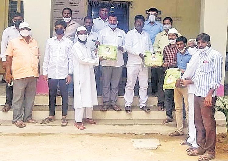 అన్ని వర్గాల అభ్యున్నతికి ప్రభుత్వం కృషి