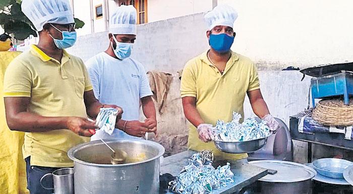 సాఫ్ట్‌వేర్‌ ఉద్యోగుల సేవాపథం