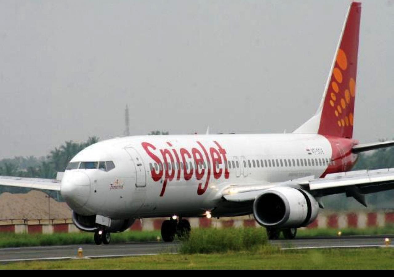 స్పైస్‌జెట్‌కు డీజీసీఏ షోకాజ్ నోటీసులు