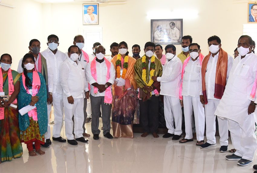 నకిరేకల్‌ ఏకగ్రీవం