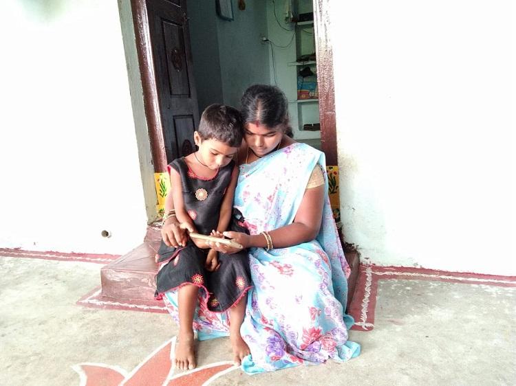 ఆటపాటలతో ఇంట్లోనే చదువు