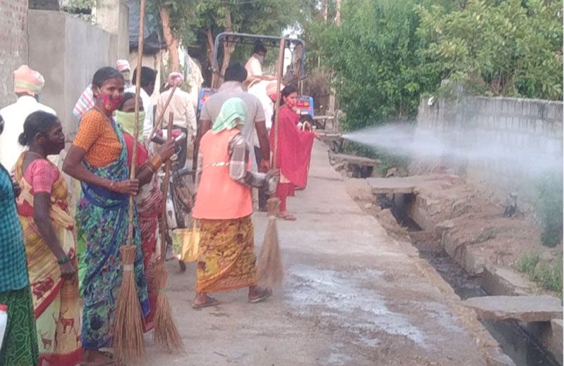 కరోనా కట్టడికి పల్లెల్లో పకడ్బందీ చర్యలు