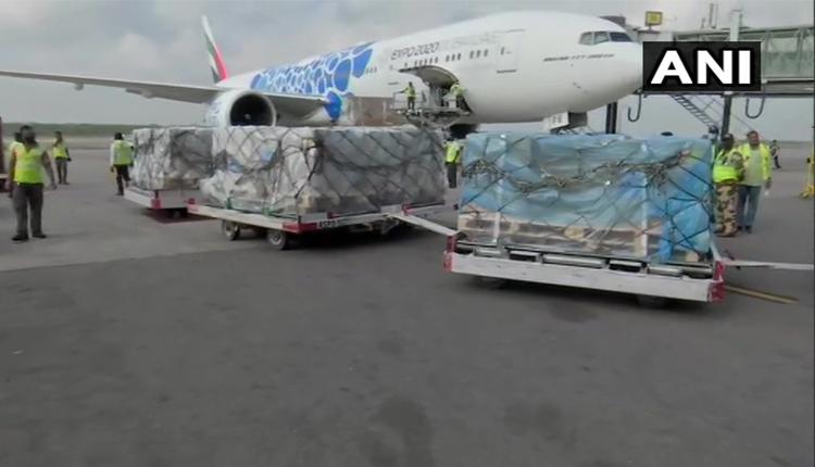 హైదరాబాద్‌కు చేరిన స్పుత్నిక్‌ వీ వ్యాక్సిన్లు